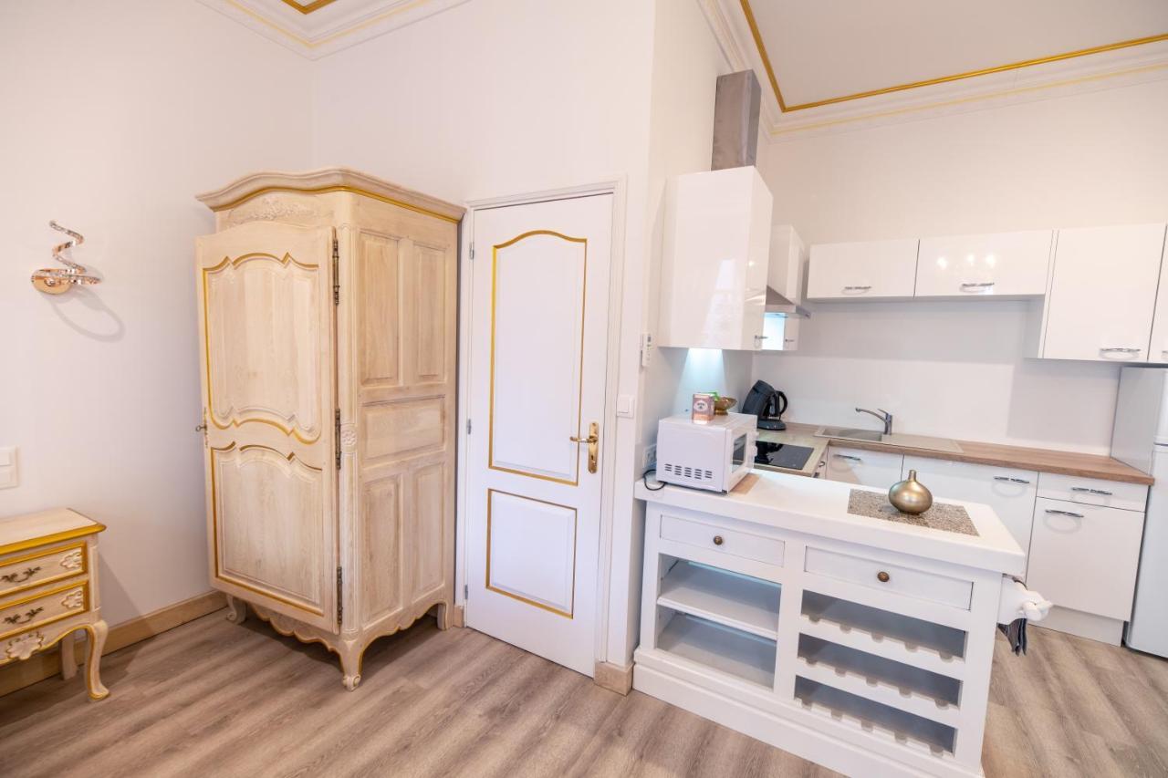 Studio Du Maire Maison De L'Eglise Du Couvent Нарбон Екстериор снимка